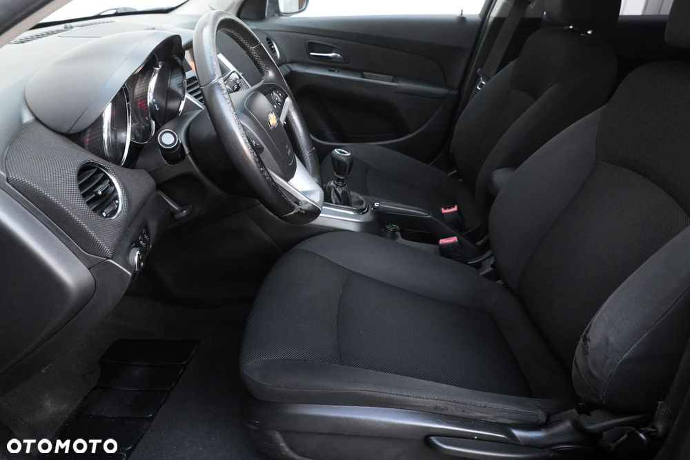 Chevrolet Cruze 1.8 LT - 8