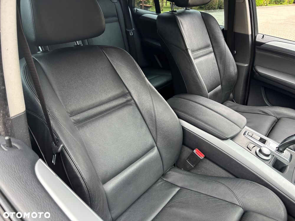 BMW X5 xDrive30d - 33