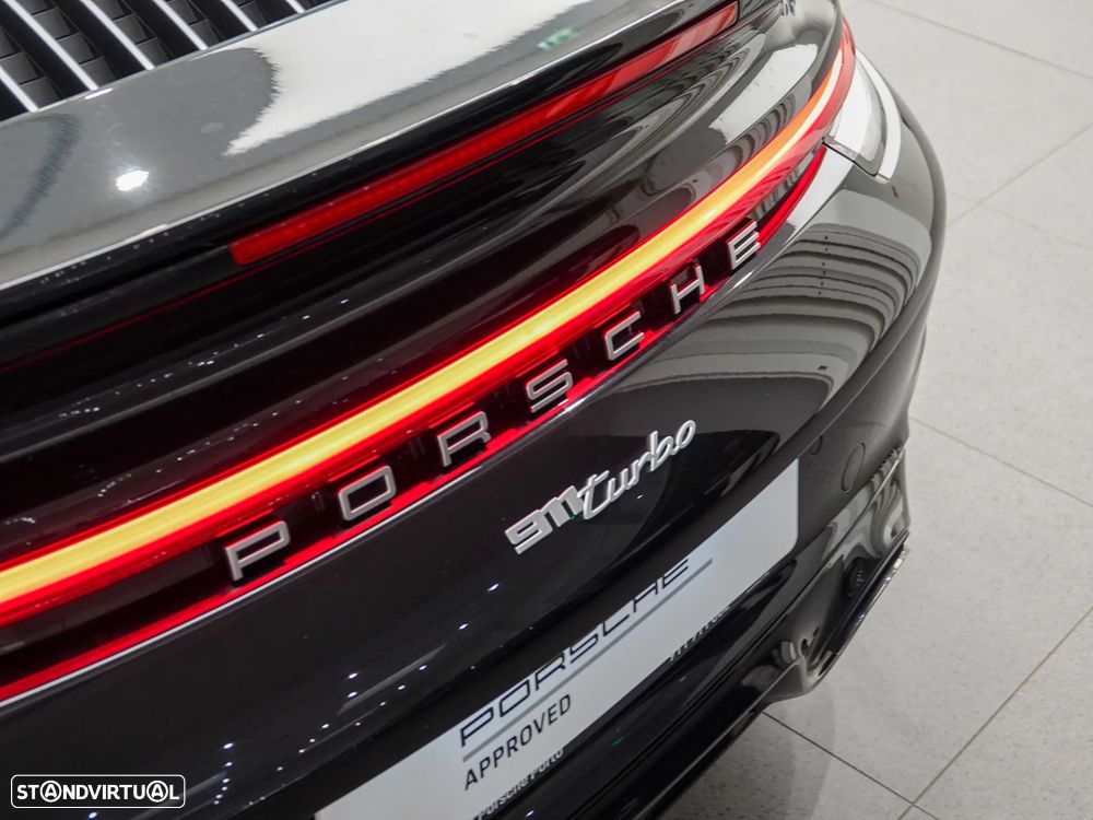 Porsche 911 (992) Turbo PDK - 8