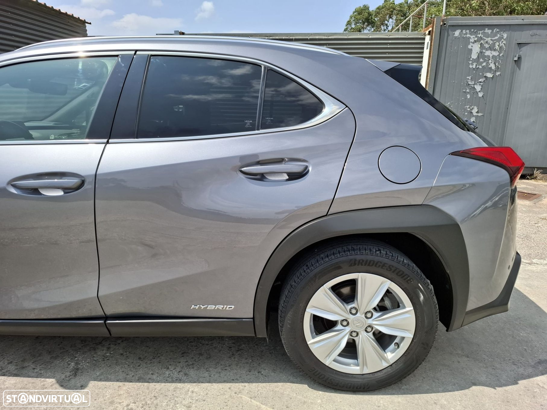 Lexus UX 250h Executive - 14