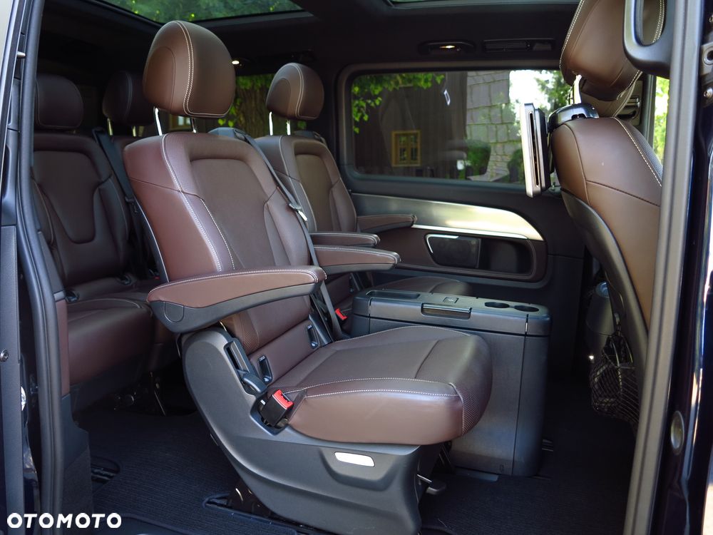 Mercedes-Benz Klasa V 250 d 4-Matic Exclusive 7G-Tronic - 28
