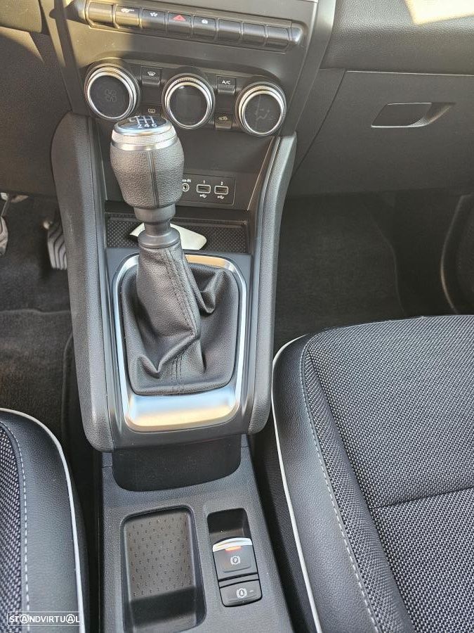 Renault Captur 1.0 TCe Intens - 20