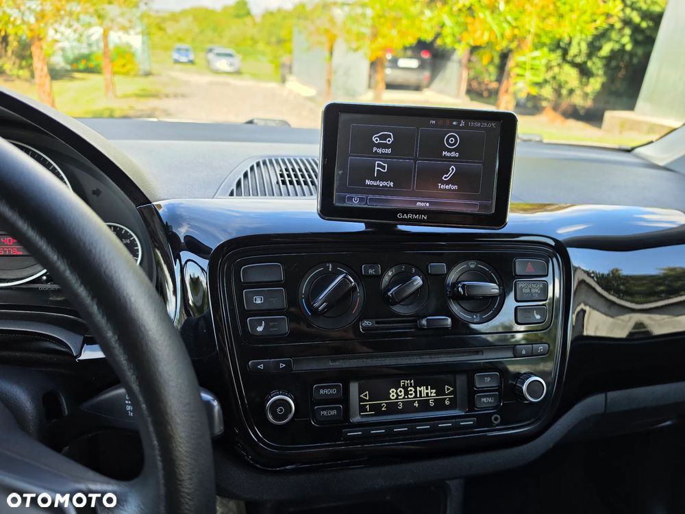 Volkswagen up! black style - 7