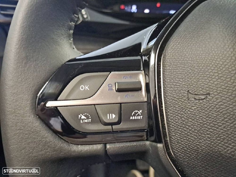 Peugeot 408 1.2 Hybrid Allure e-DCS6 - 15