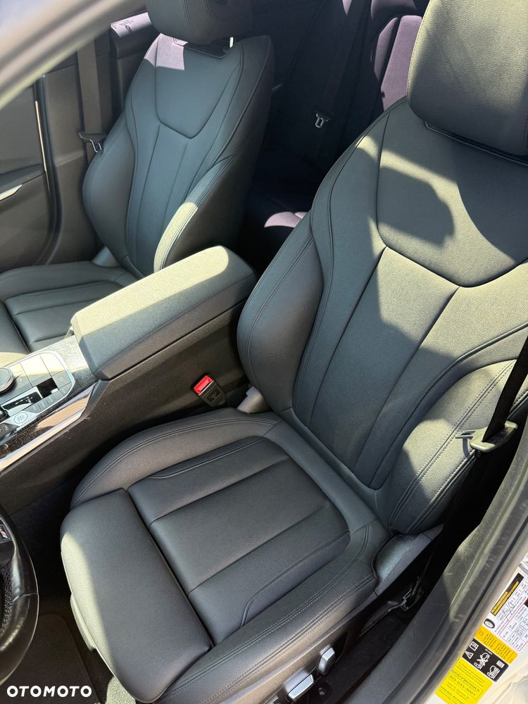 BMW Seria 3 330i xDrive M Sport - 28