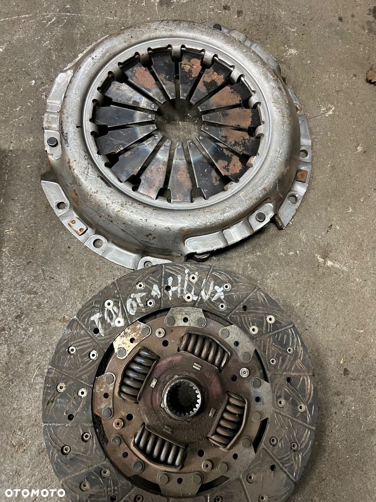 Sprzęgło tarcza i docisk toyota hilux hiace 120 2.5 3.0d4d - 6