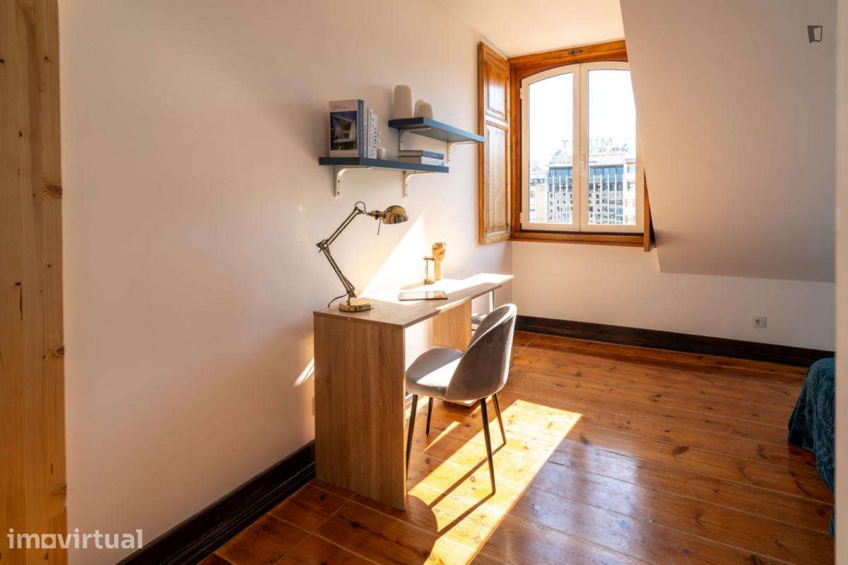 Quarto - localizado em Marquês de Pombal Lisbon - Grande imagem: 2/28