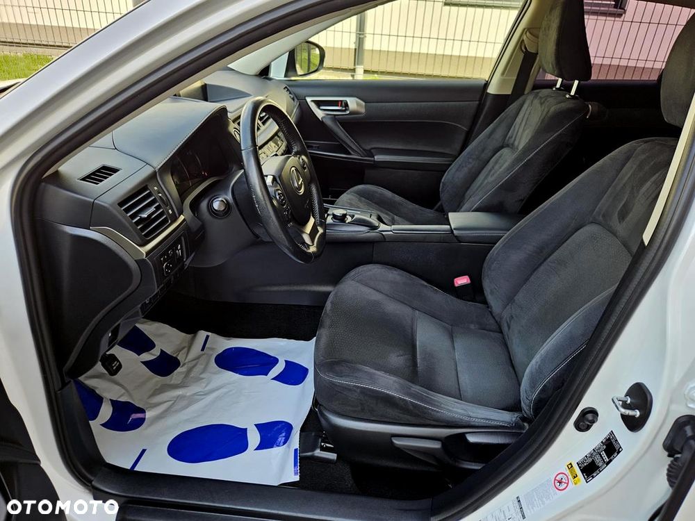 Lexus CT 200h F Sport EU6 - 23