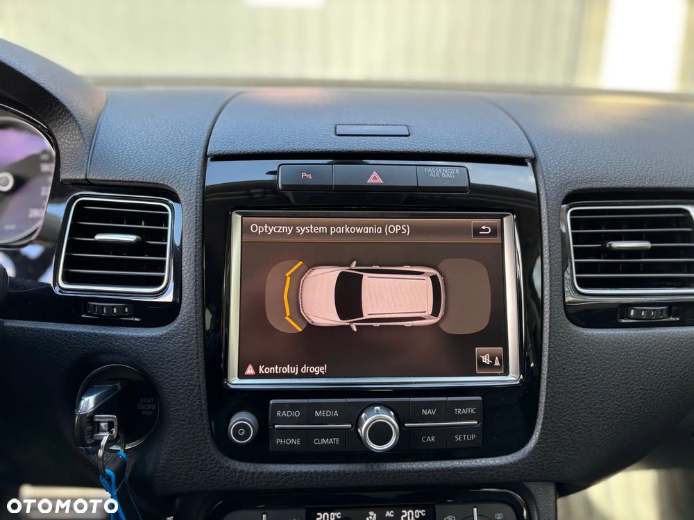 Volkswagen Touareg 3.0 V6 TDI BMT - 32