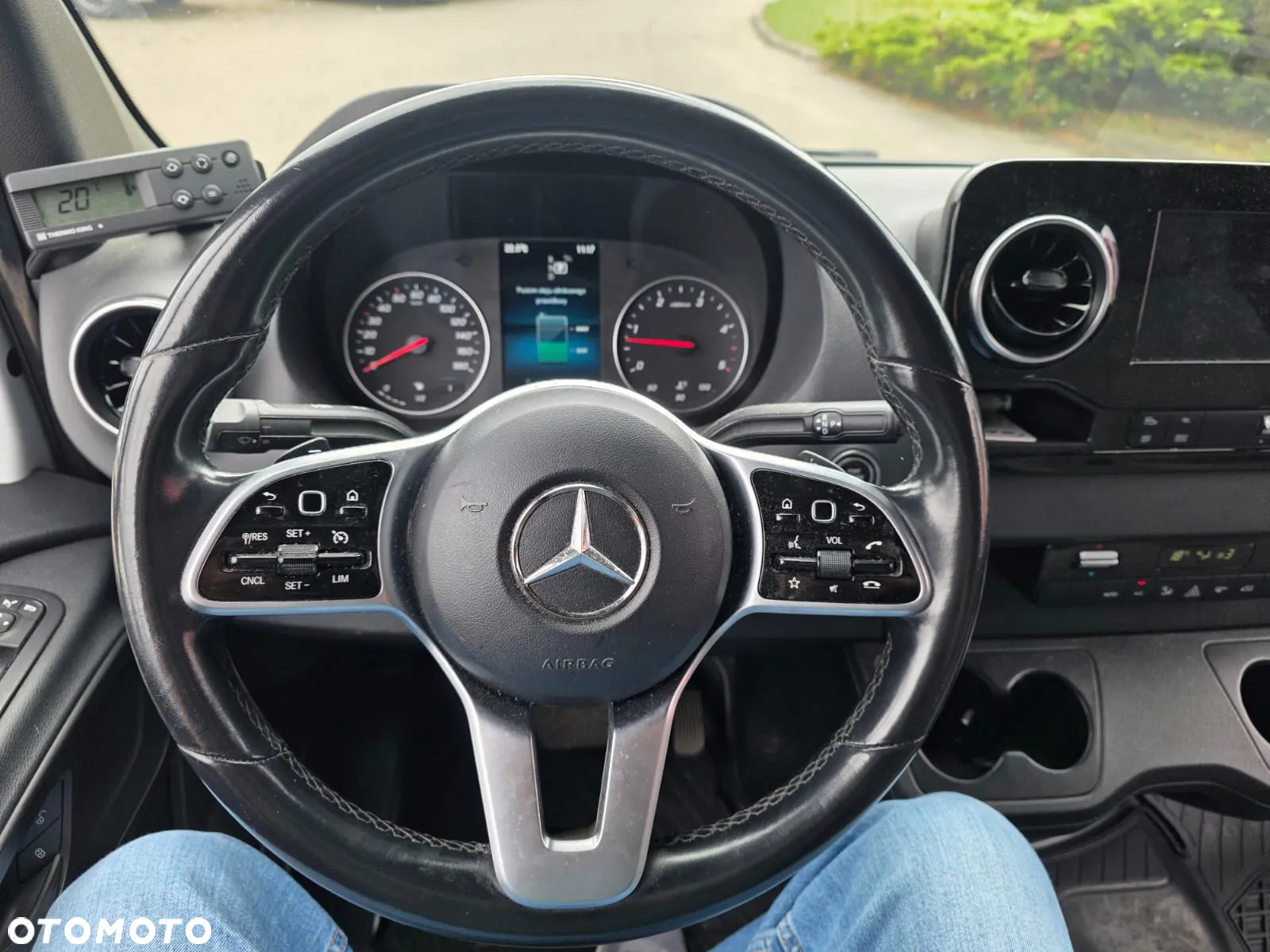Mercedes-Benz 319 Chłodnia Mroźnia Maxi Balszak Krajowy Automat Silnik 3l 190 KM + 230V - 30
