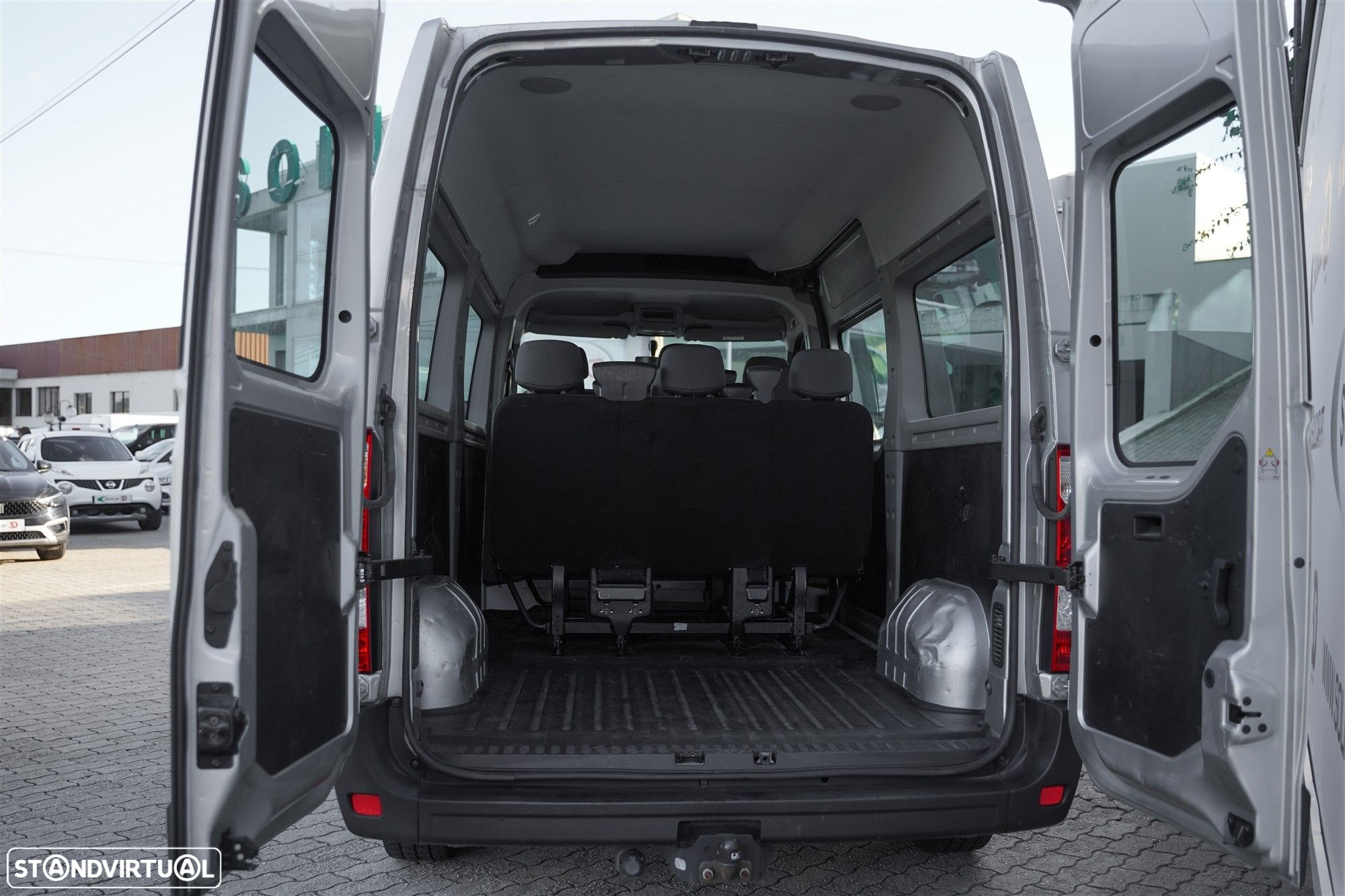 Renault Master 2.3 dCi L2H2 3.3T SS - 4