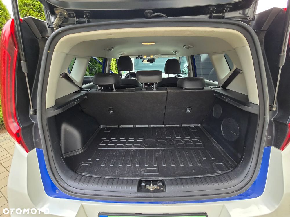 Kia Soul 64kWh XL - 9