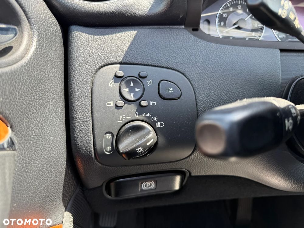 Mercedes-Benz CLK 320 CDI 7G-TRONIC Elegance - 19