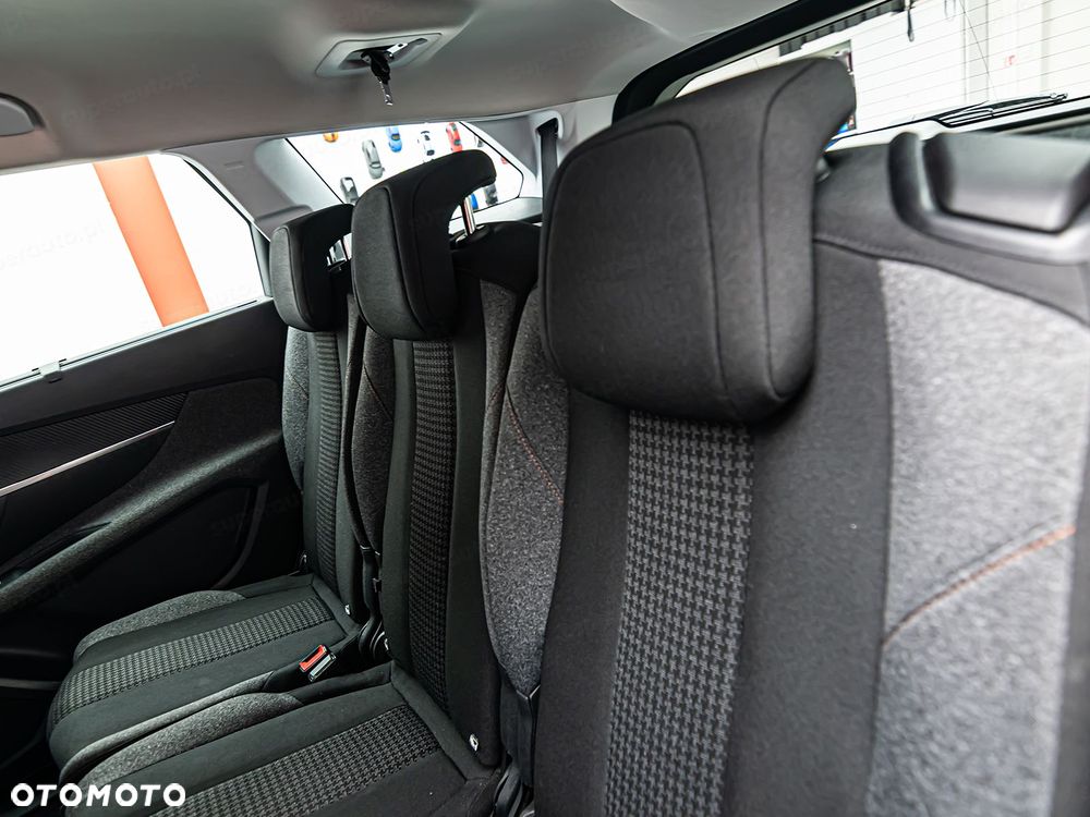 Peugeot 5008 - 25