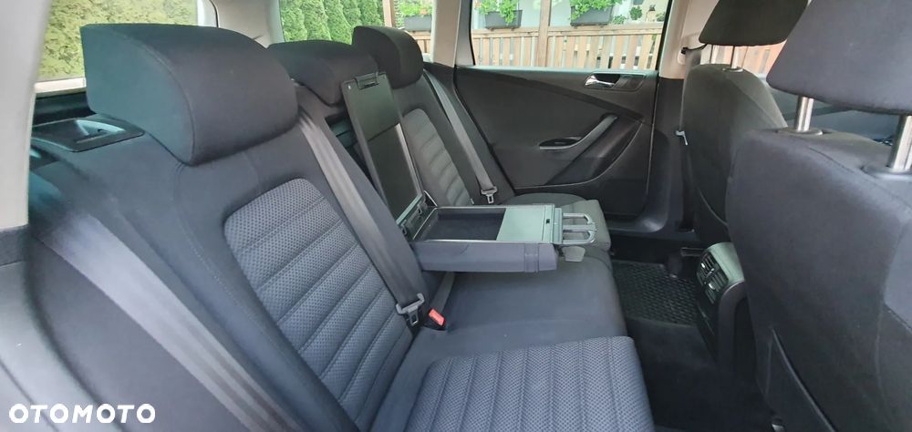Volkswagen Passat 2.0 TDI DPF Comfortline - 13