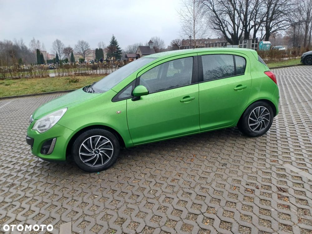 Opel Corsa 1.2 16V Cosmo - 13