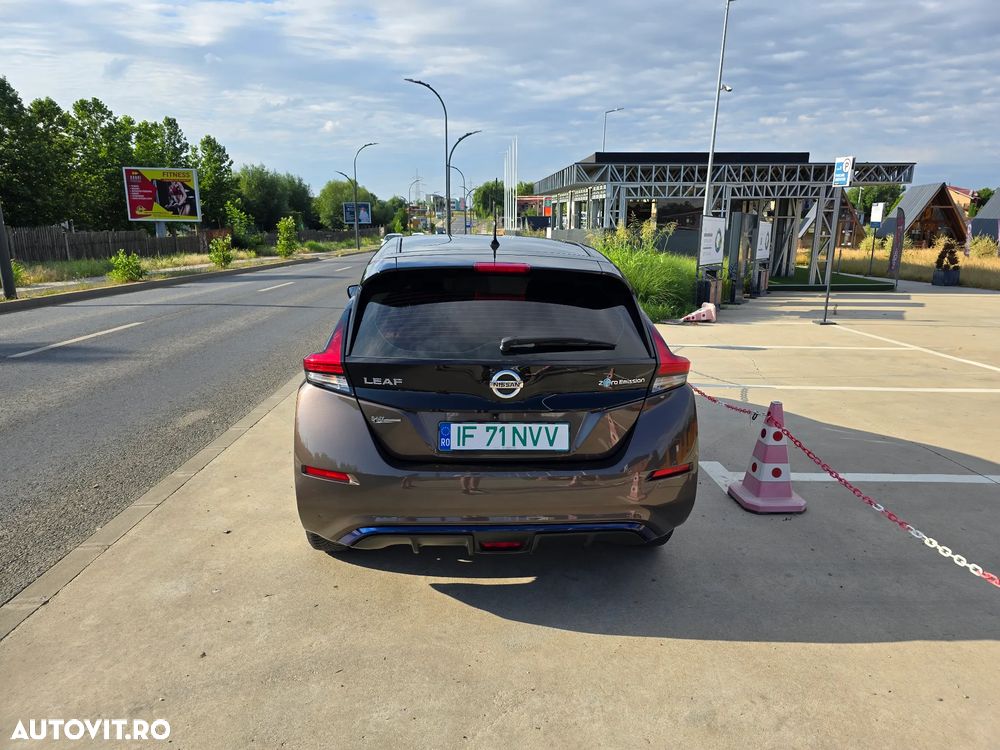 Nissan LEAF 40 kWh - 11
