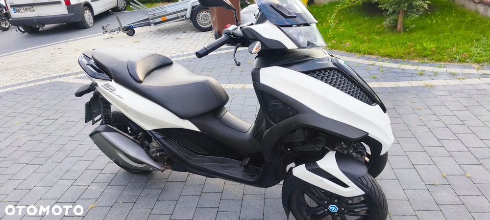 Piaggio MP-3 - 35