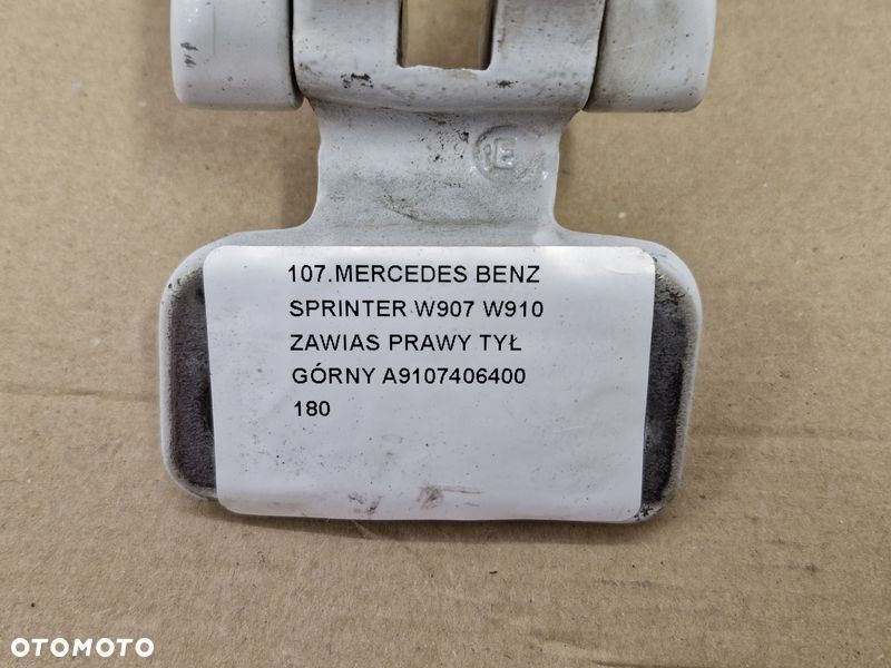 mercedes benz sprinter w907 w910 zawias prawy tył górny a9107406400 - 9