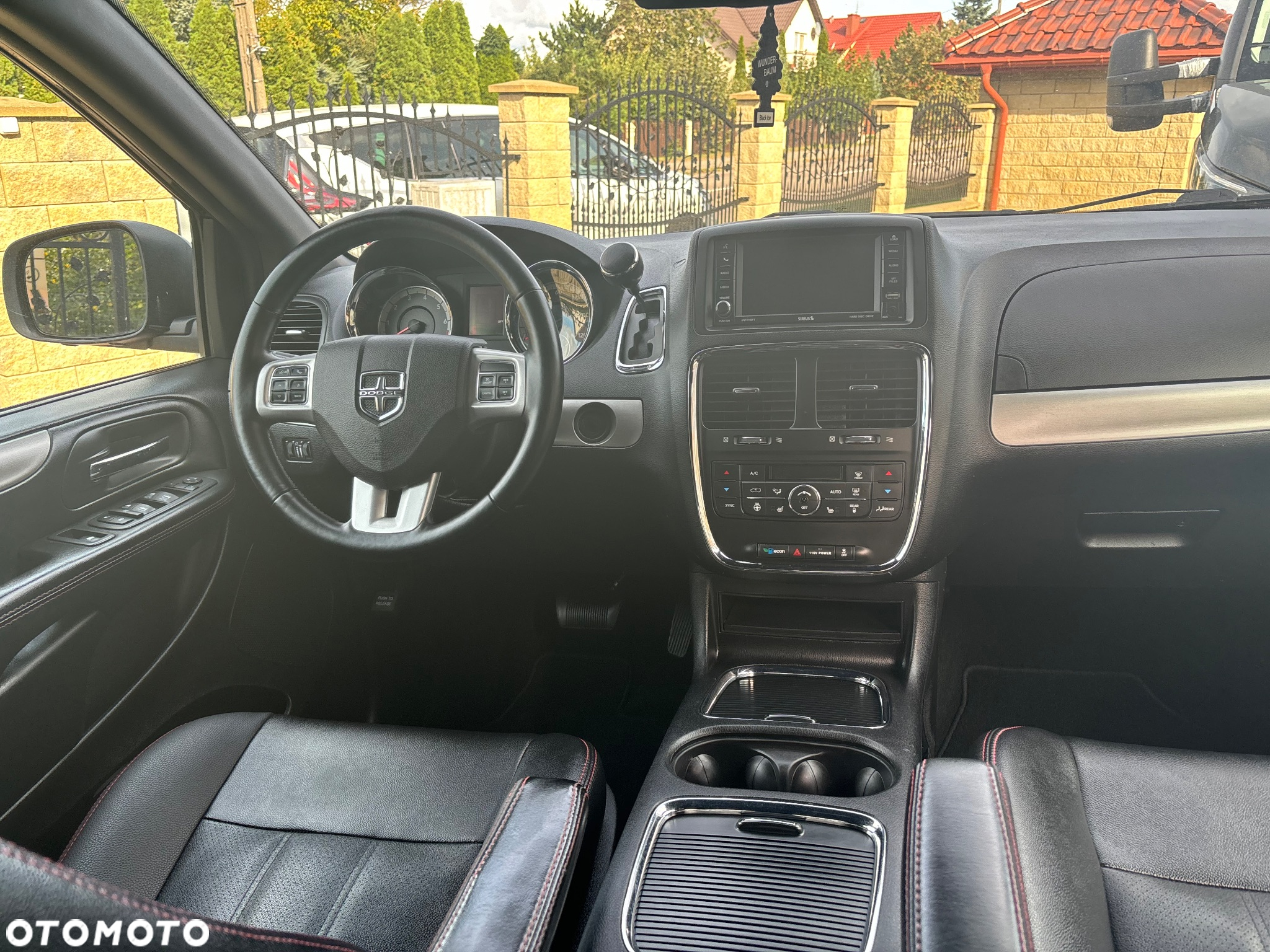 Dodge Grand Caravan - 13