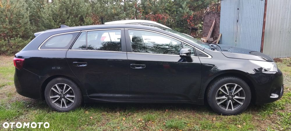 Toyota Avensis 1.8 Premium MS - 2