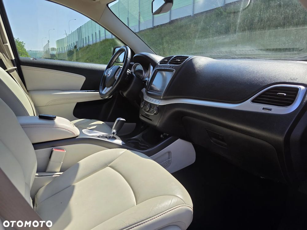 Fiat Freemont 2.0 Multijet Lounge AWD - 22