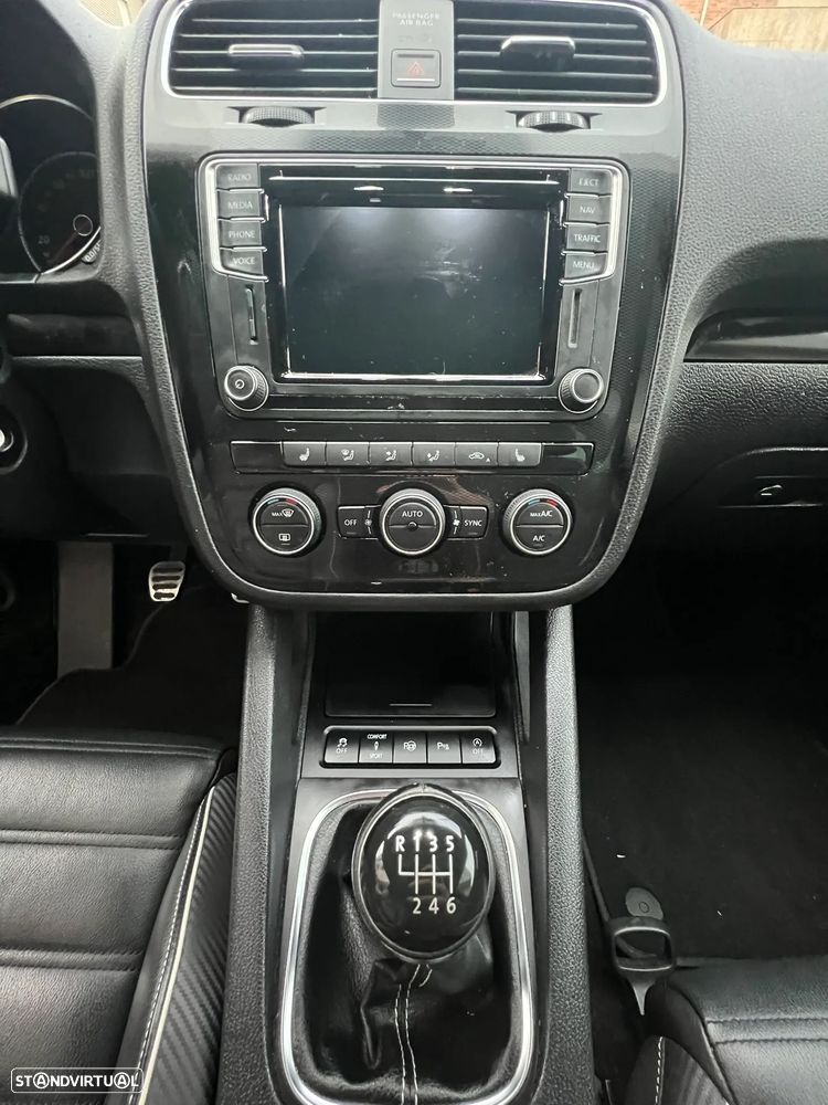 VW Scirocco 2.0 TDI Sport - 12
