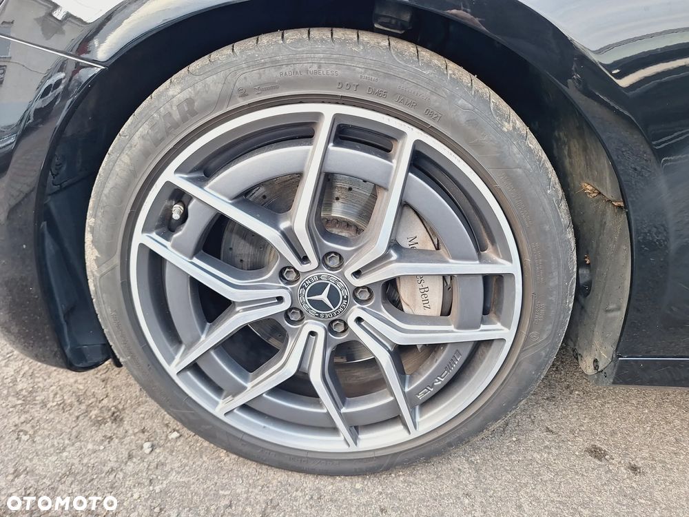 Mercedes-Benz Klasa E 220 d 9G-TRONIC - 15