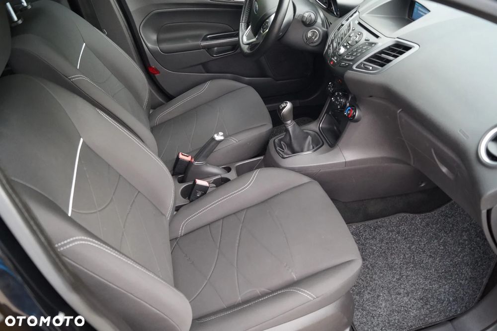 Ford Fiesta 1.0 Champions Edition - 15