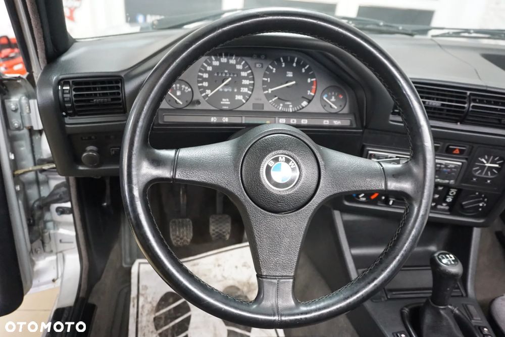 BMW Seria 3 - 27
