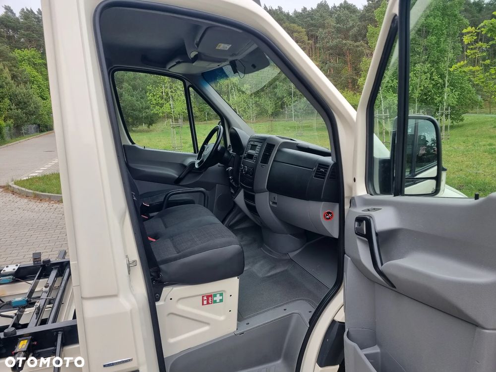 Mercedes-Benz Sprinter - 26