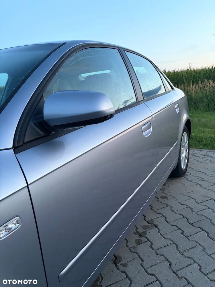 Audi A4 Limousine - 7