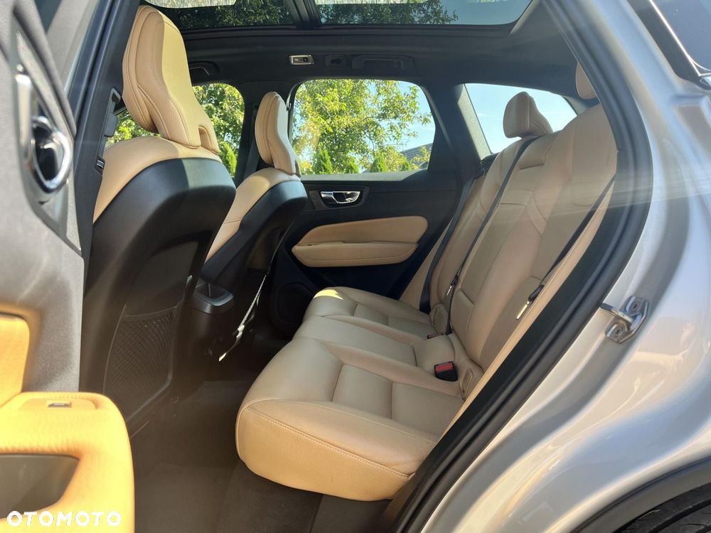 Volvo XC 60 - 13
