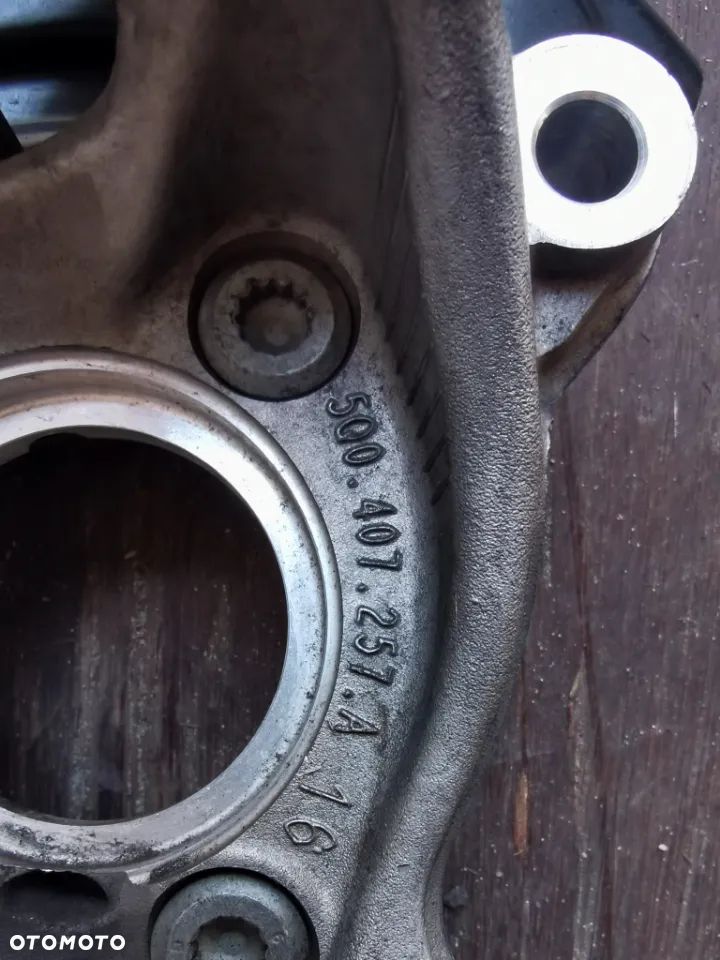 VW TOURAN 5T II15- ZWROTNICA AMORTYZATOR MCPHERSON 5Q4412021FJ 5Q0407257A - 2