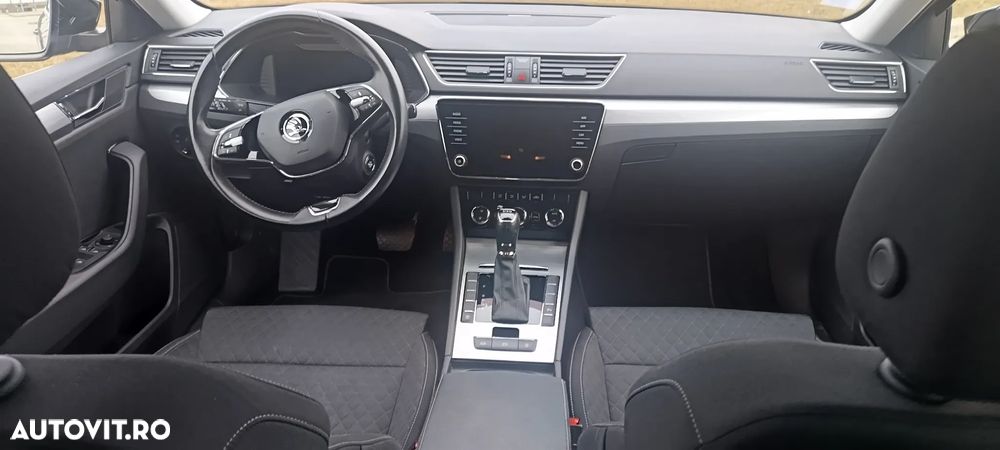 Skoda Superb 2.0 TDI DSG Selection - 11