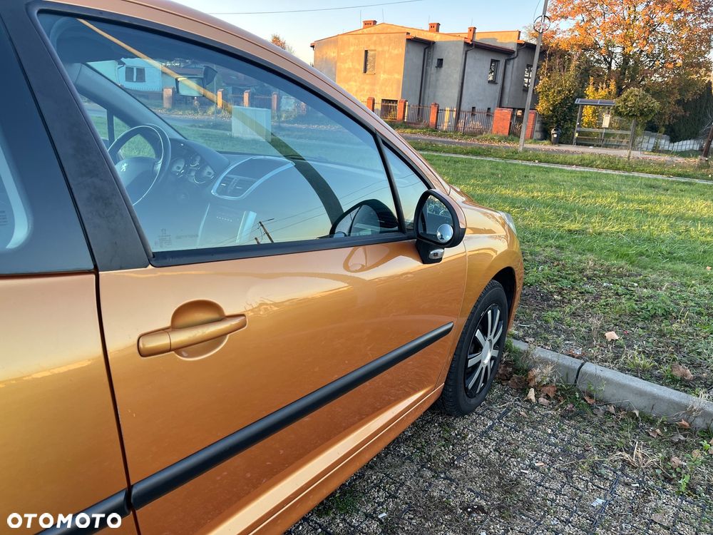 Peugeot 207 1.4 16V Presence - 8
