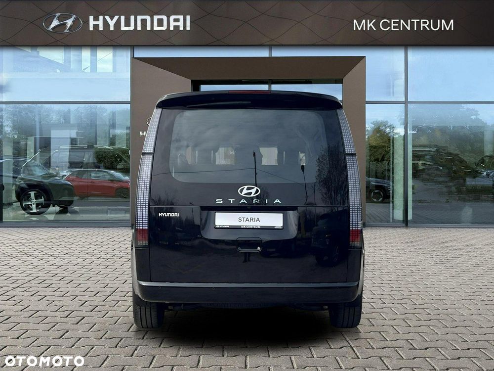 Hyundai Staria - 4