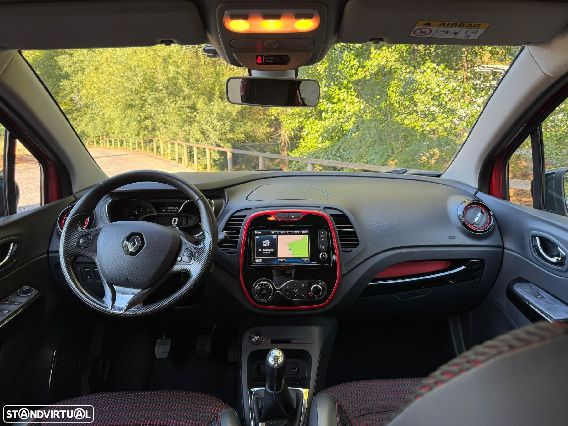 Renault Captur 1.5 dCi Helly Hansen - 9