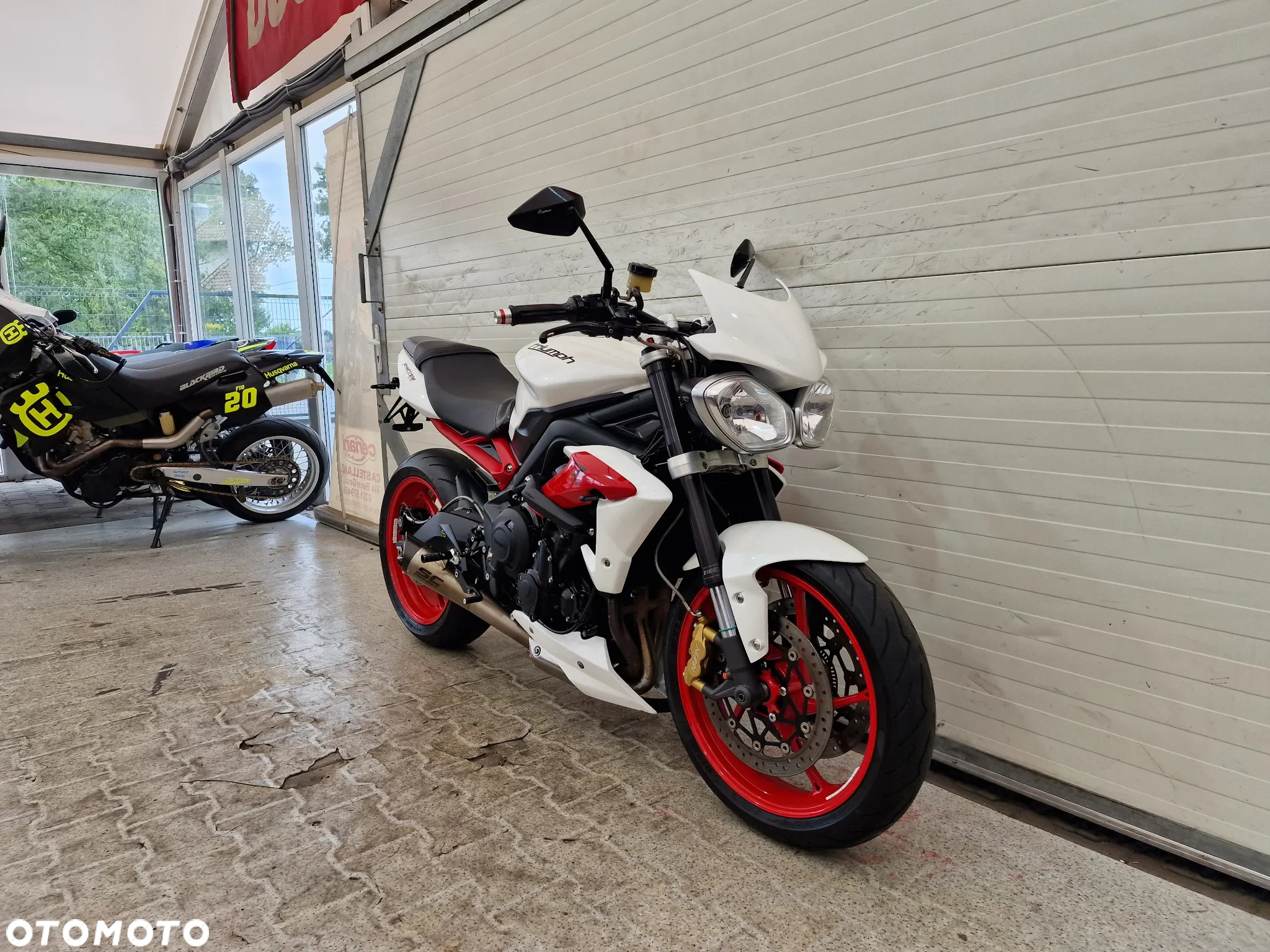 Triumph Street Triple - 3