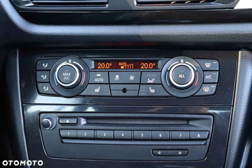 BMW X1 xDrive20d - 27