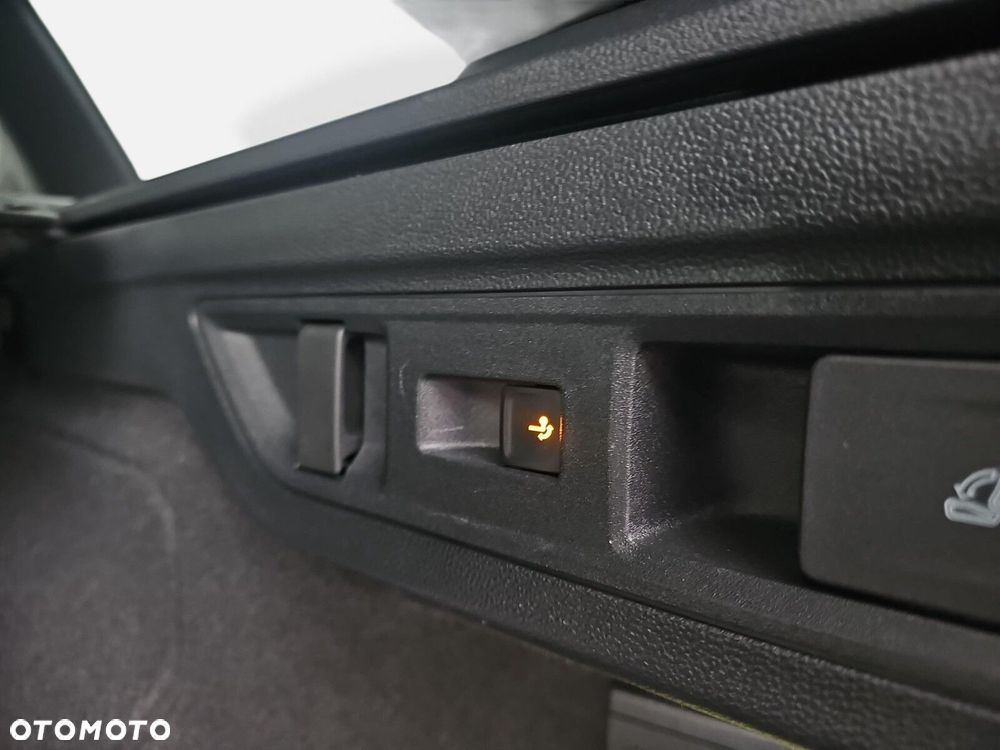 Volkswagen Passat Variant - 17