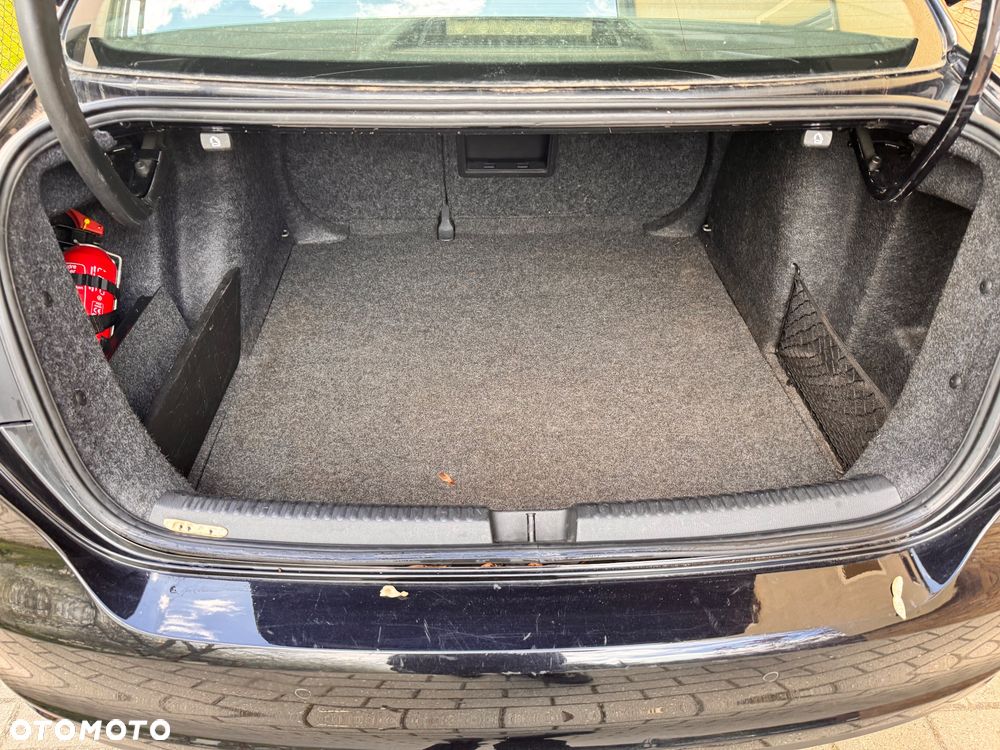 Volkswagen Jetta 1.6 TDI Comfortline Optimum - 11