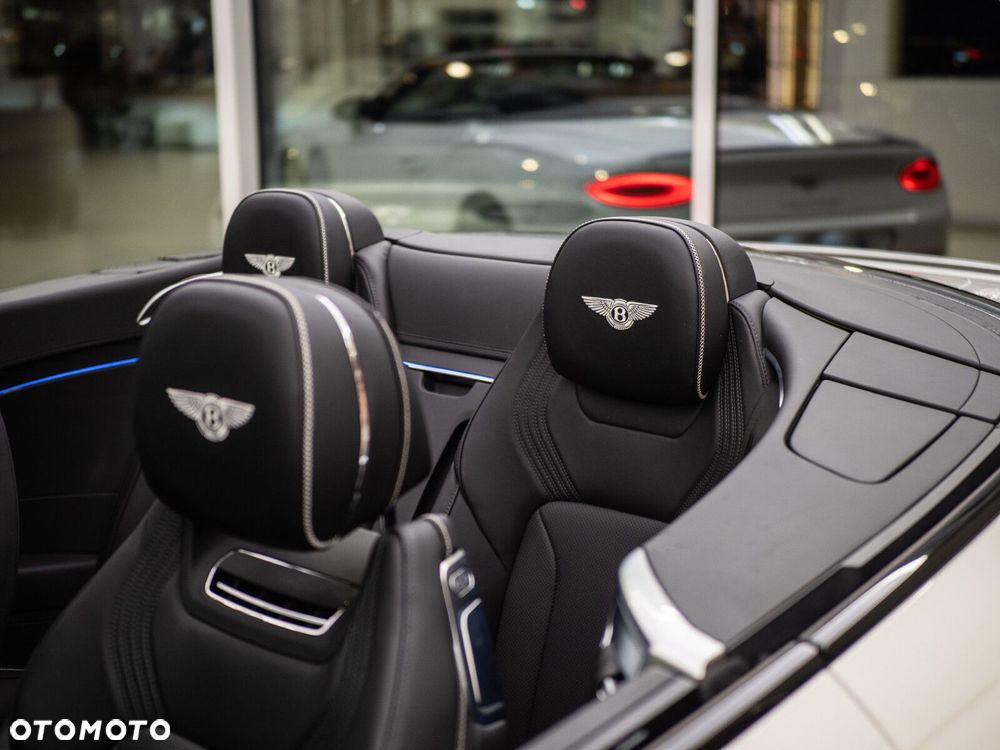Bentley Continental GT - 23