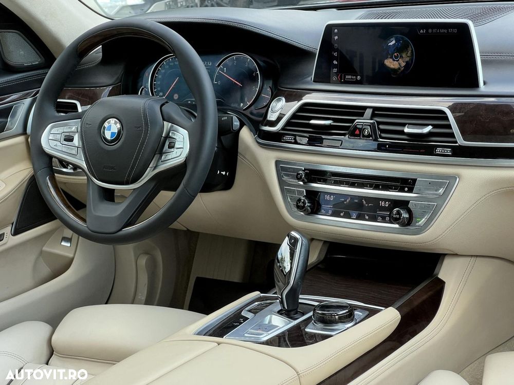 BMW Seria 7 730d xDrive - 9