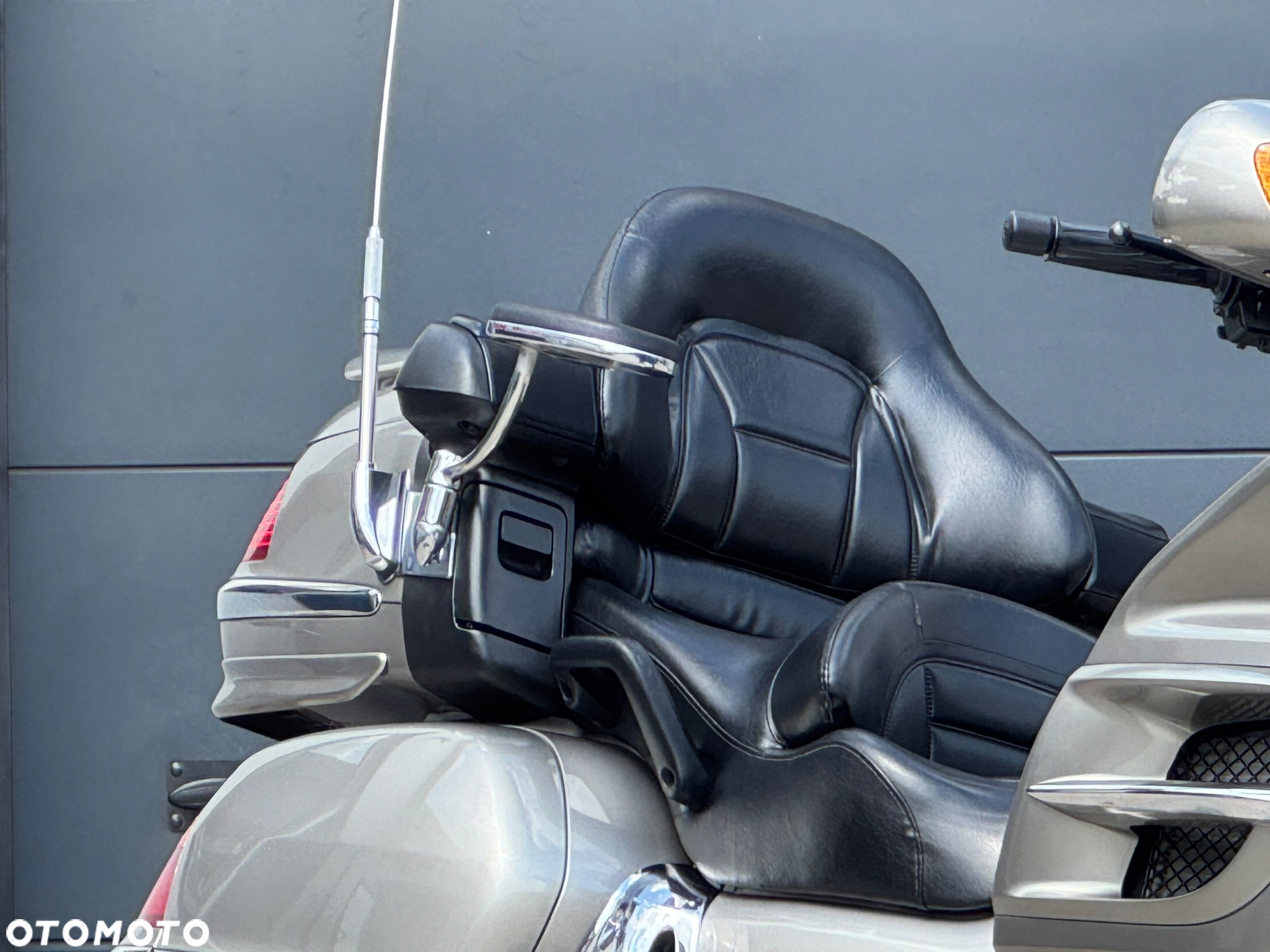 Honda GL - 5
