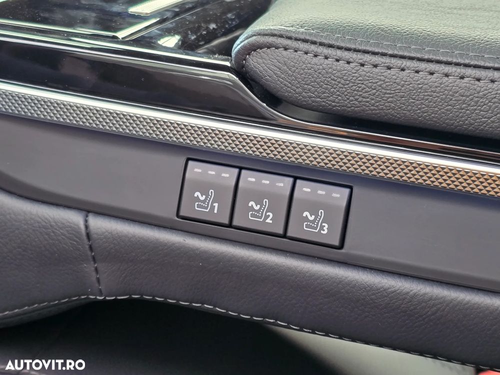 DS Automobiles DS 9 1.6 PHeV FWD 250 EAT8 PERFORMANCE Line + - 19