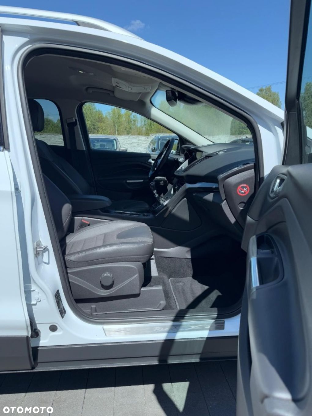Ford Kuga - 28