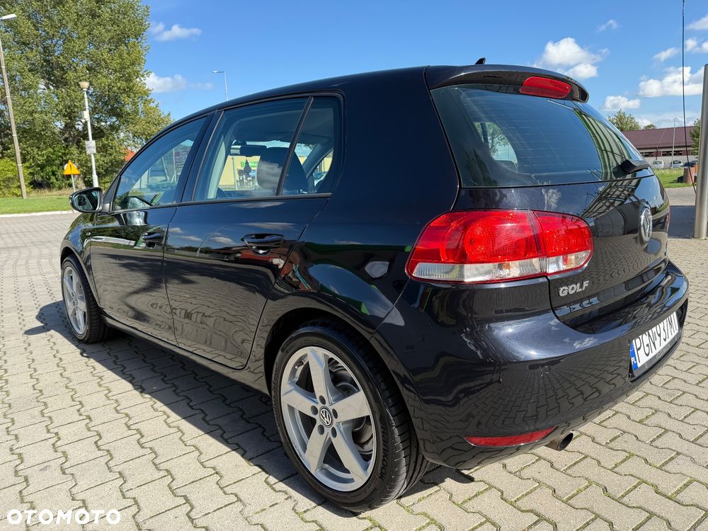 Volkswagen Golf 1.6 TDI DPF BlueMotion Technology MATCH - 6