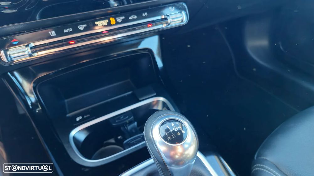 Mercedes-Benz A 180 Limousine d Style - 12