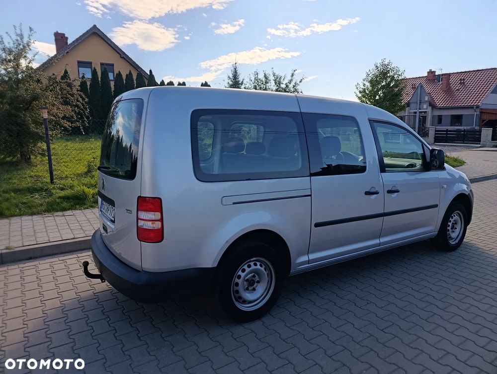 Volkswagen Caddy Maxi - 12